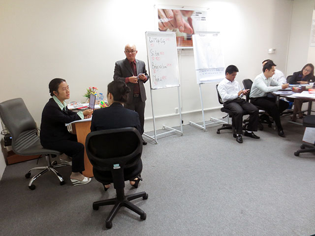 Kỹ năng hướng dẫn và động viên Nhân Viên làm việc hiệu quả - Sacombank (09 & 10.12.2014)